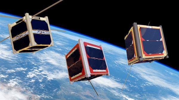 esa_CubeSats_orbiting_Earth_medium esa_CubeSats_orbiting_Earth_medium